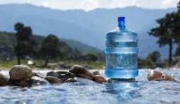 كرتونة مياه غازيه